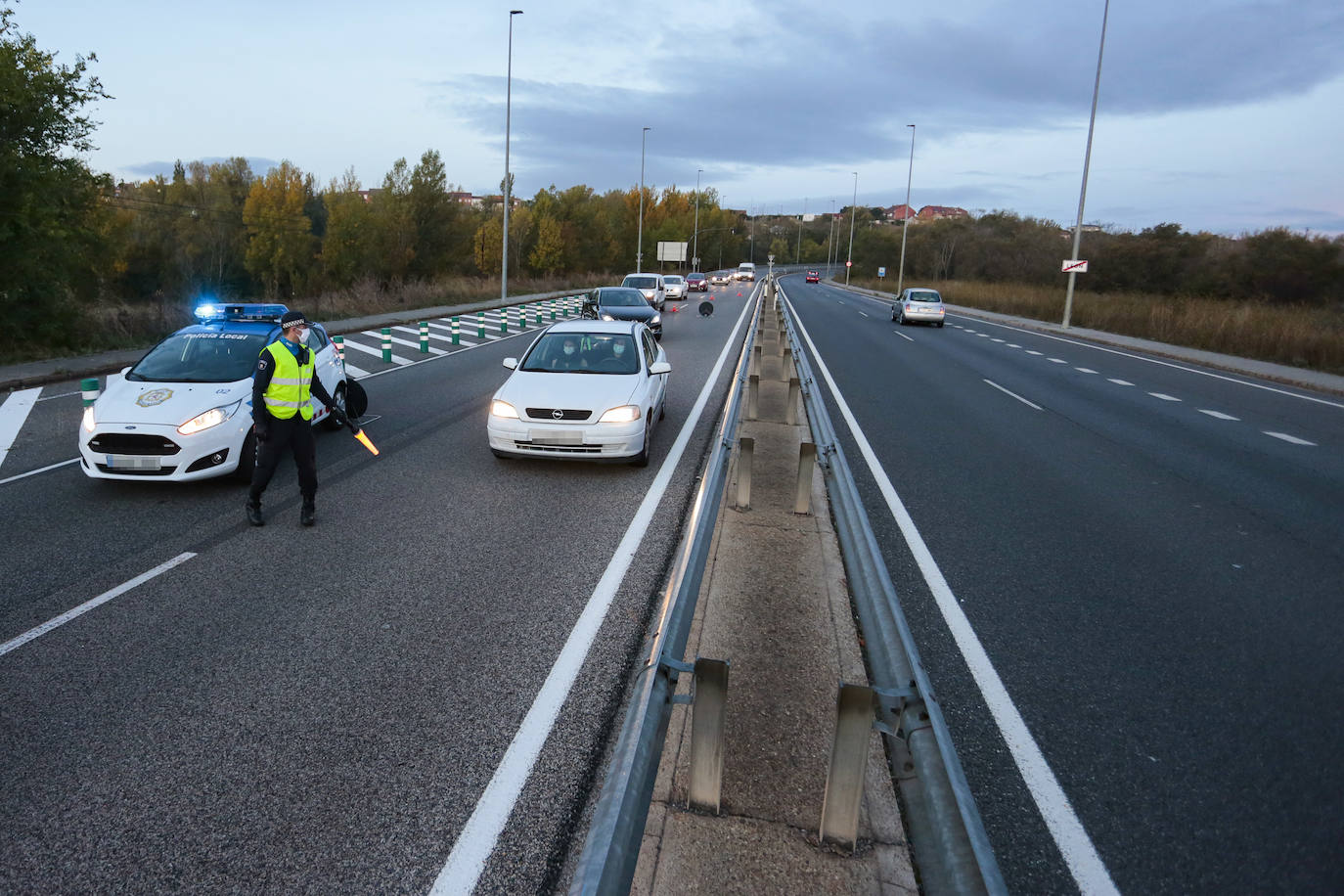 Fotos: Controles de acceso a León