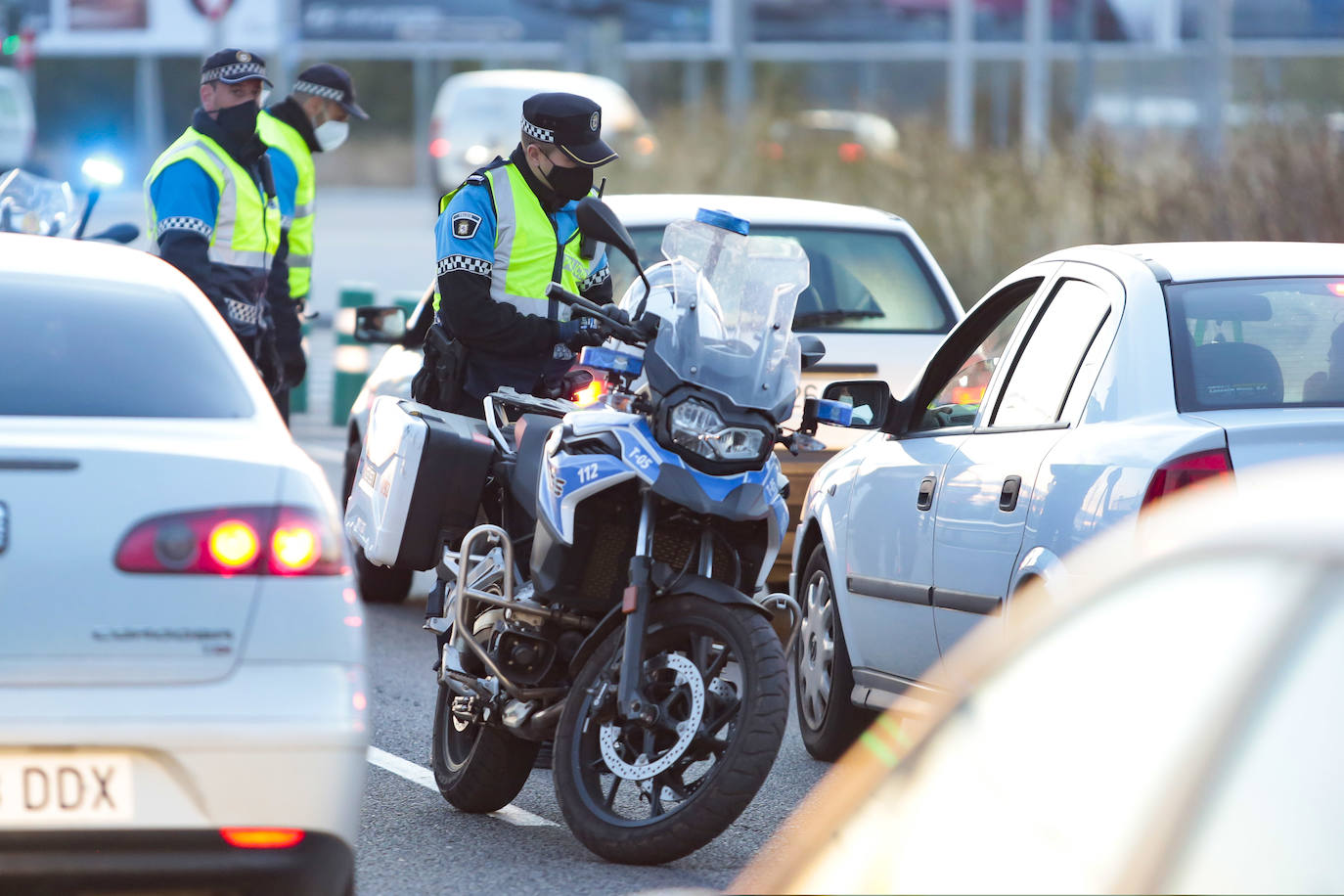 Fotos: Controles de acceso a León