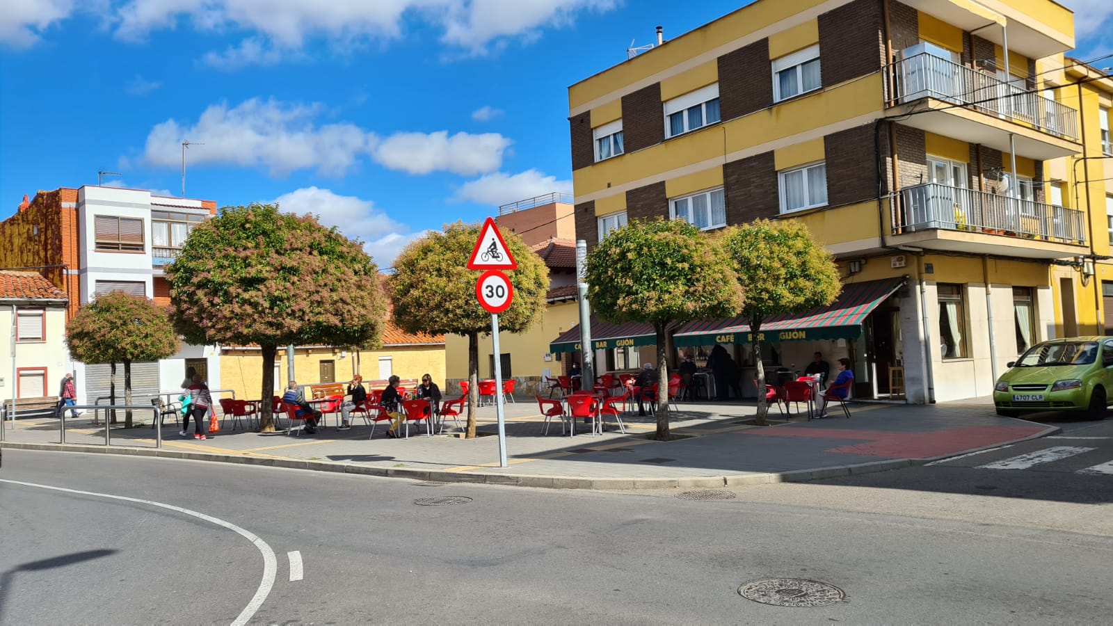 El municipio del alfoz de León se ve 'arrastrado' por la situación epidemiológica de la capital.