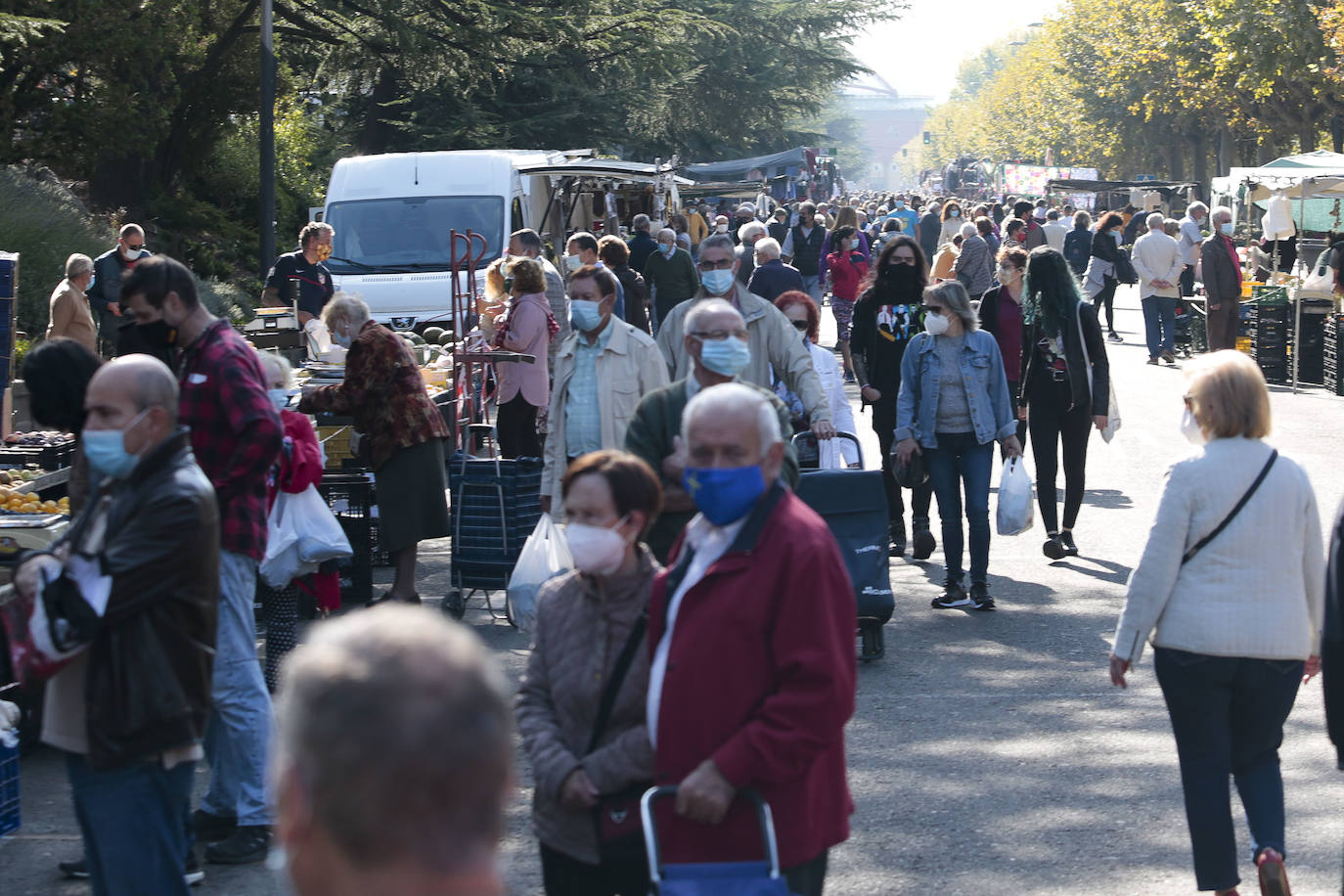 Pablo Fernández celebra una rueda de prensa en esta zona de la capital leonesa.