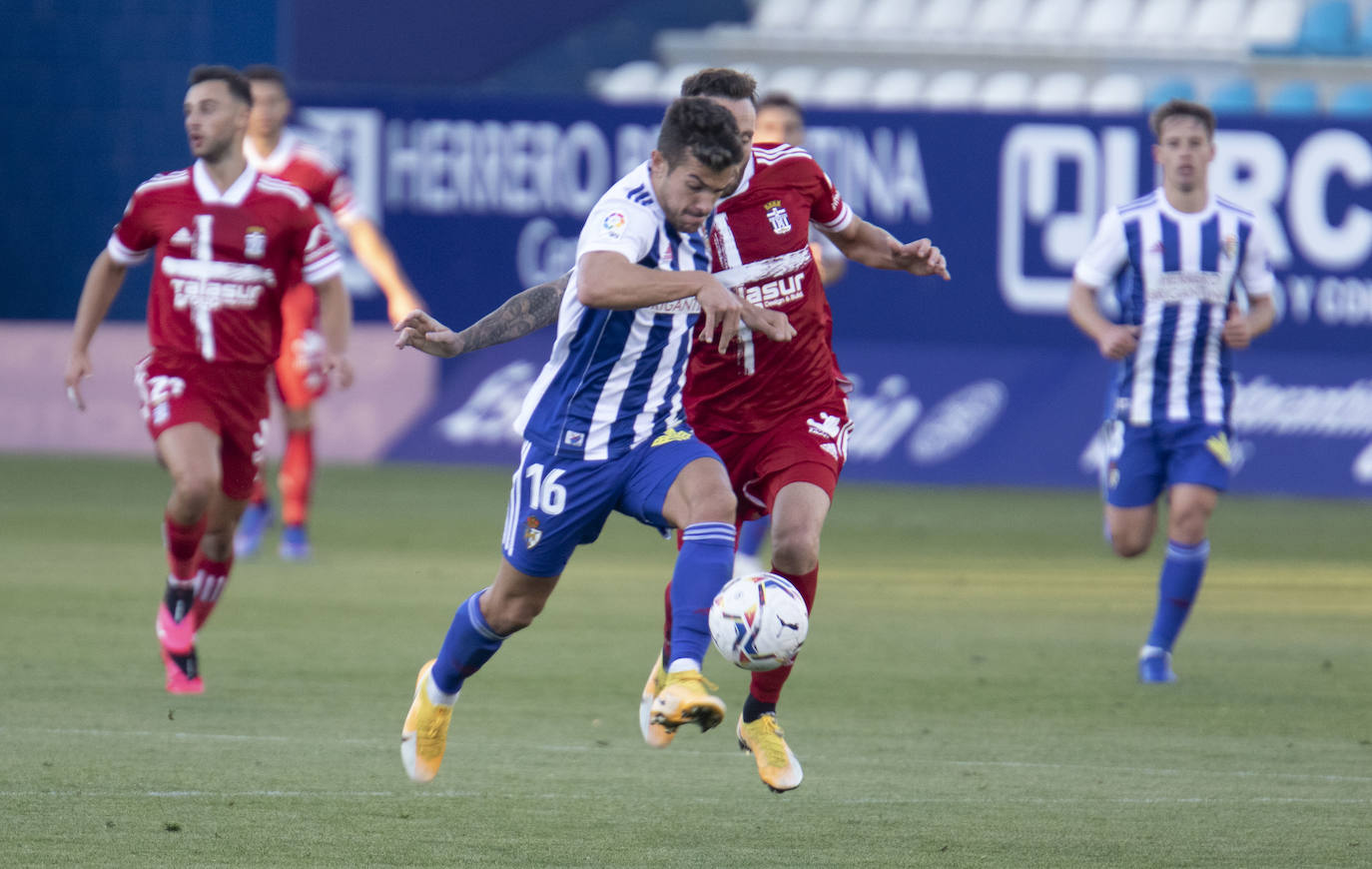 El equipo berciano vio rota su racha de triunfos en un partido donde su rival fue mejor.