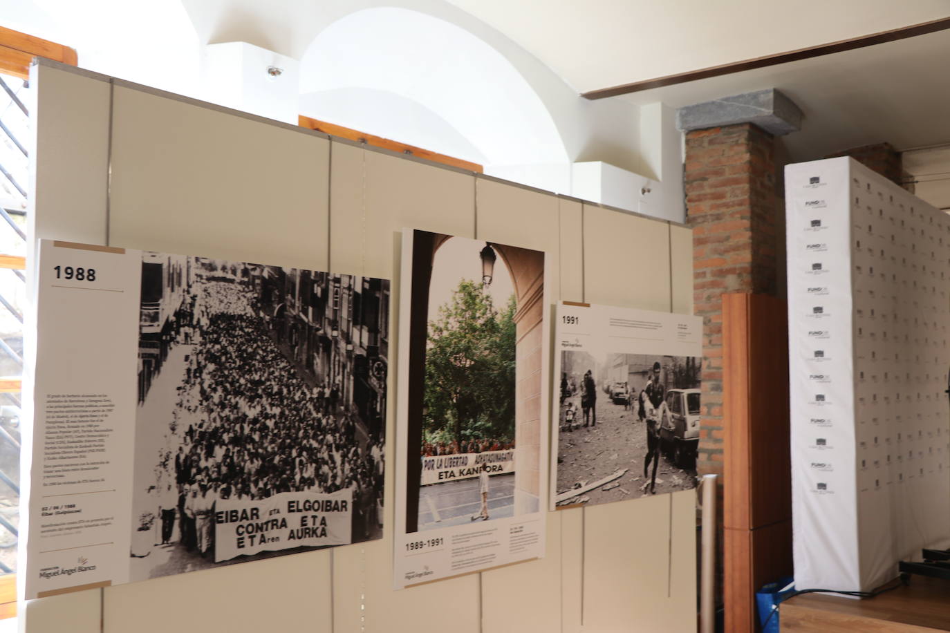 Museo Casa Botines de León acoge el estreno del documental 'Bajada de bandera'; un homenaje a las víctimas de ETA olvidadas