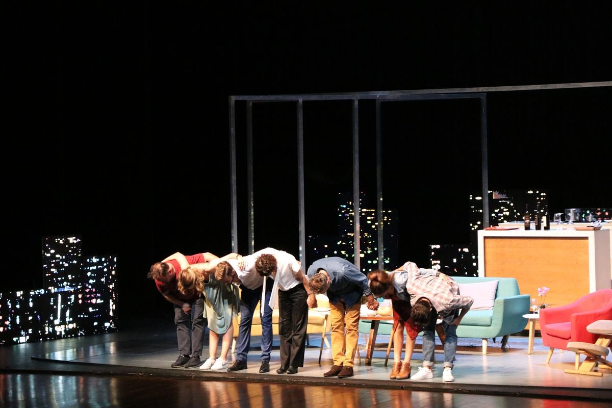 Los actores de 'Perfectos Desconocidos' se subieron a las tablas del Auditorio Ciudad de León.