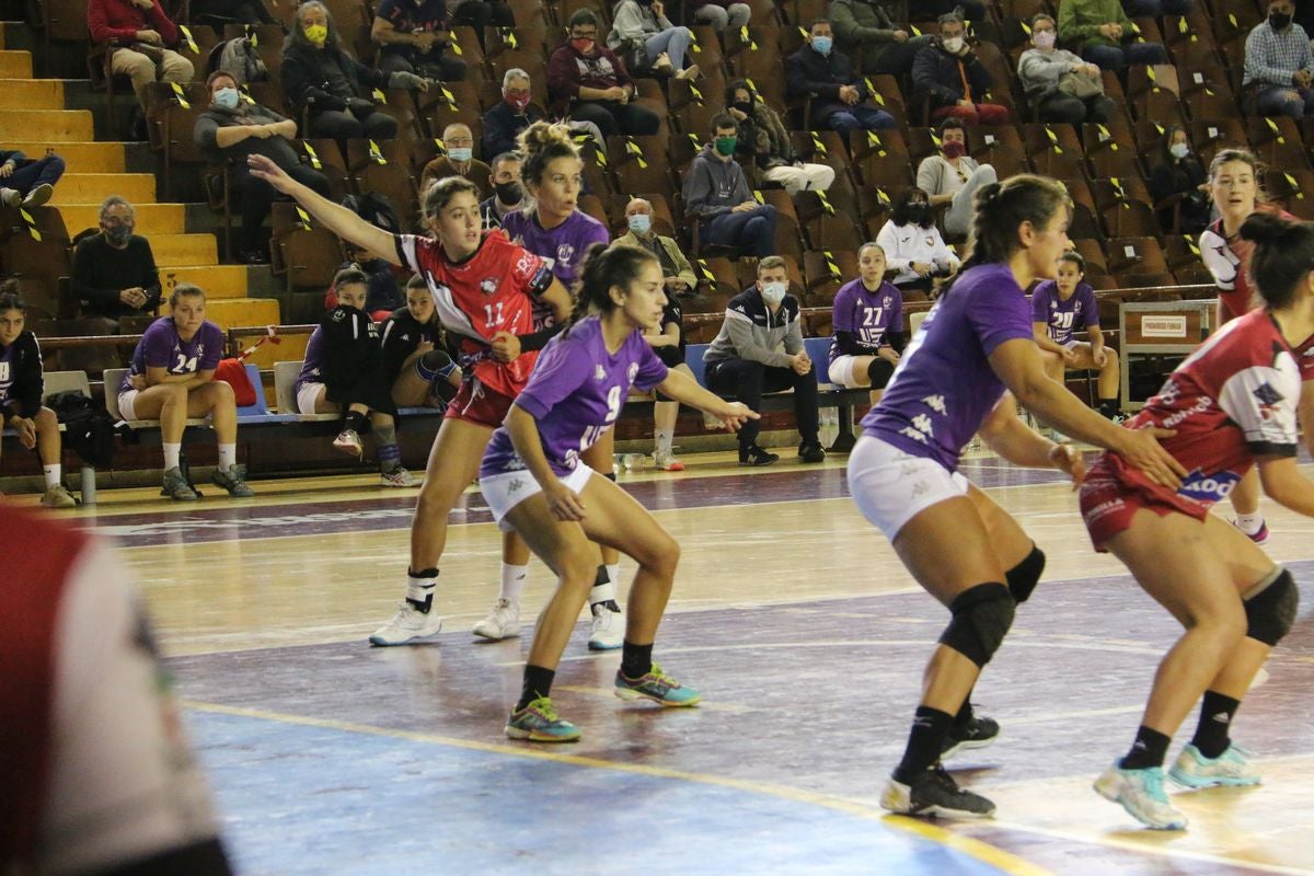 Fotos: El Rodríguez Cleba estrena la temporada ante el Handvall