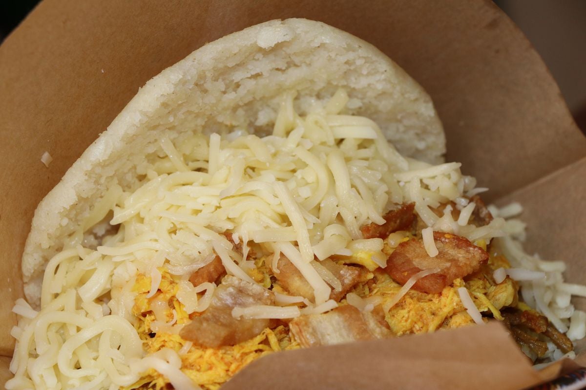 Arepas Lovers en la calle Santa Ana ofrece la mejor comida venezolana.