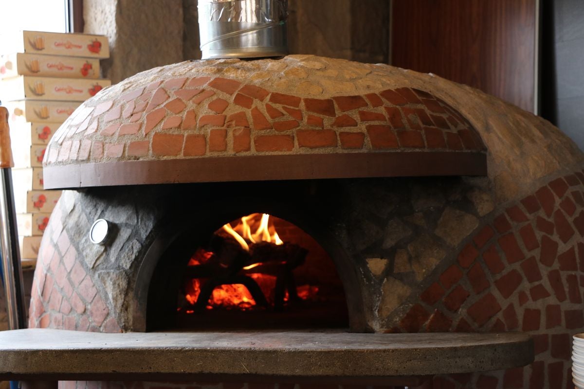 El restaurante Italia Mia ofrece la mejor comida italiana para disfrutar en el salón de tu casa.