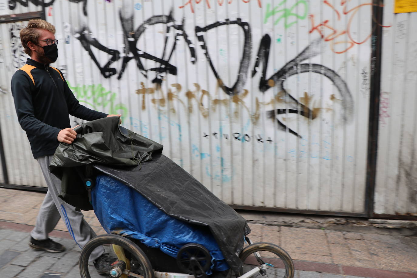 La aventura de Nico hace parada en León tras dos meses y medio de ruta.