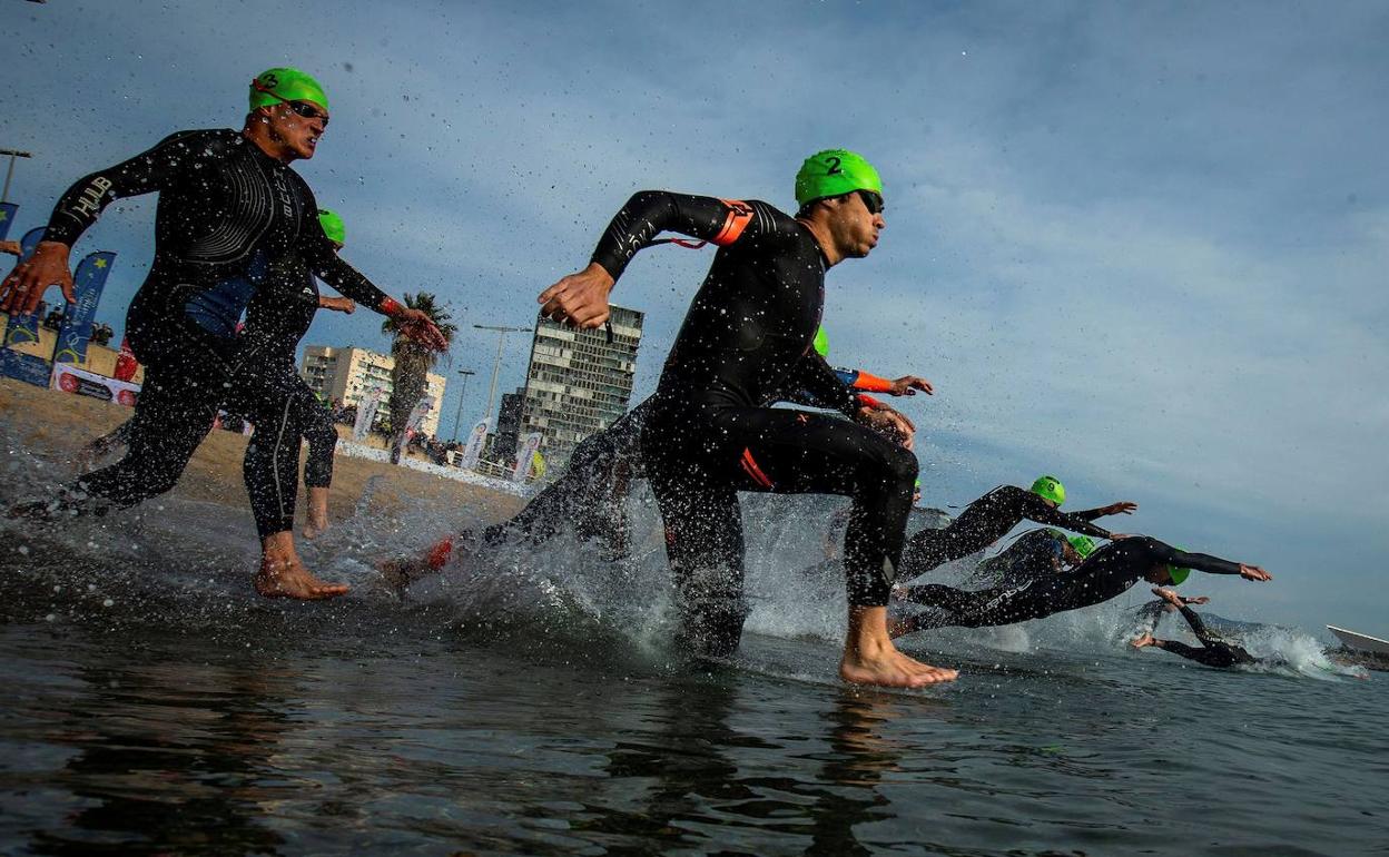 Viñuela, en el segmento de natación.