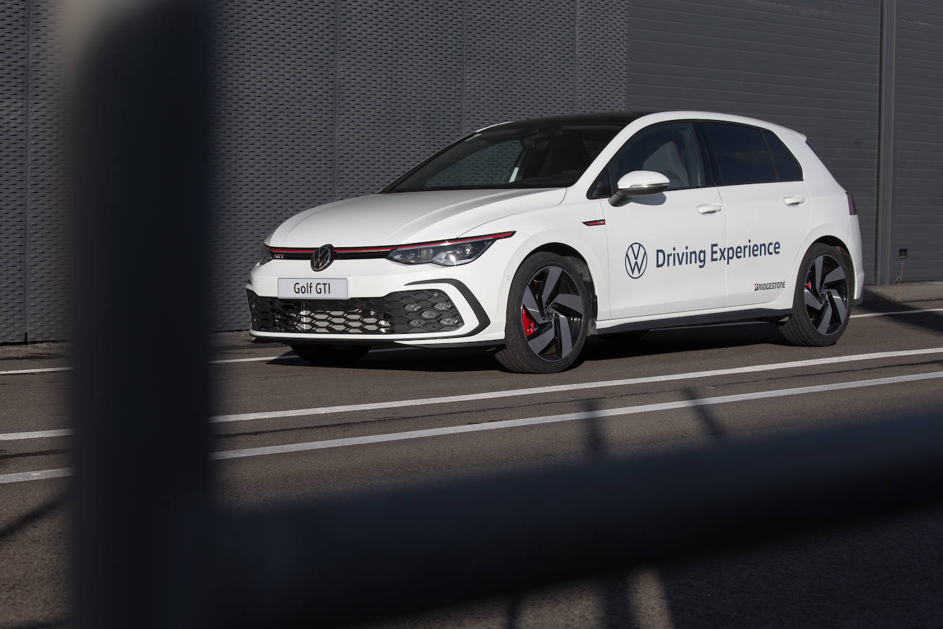 Prueba del Golf de serie más deportivo en el Jarama