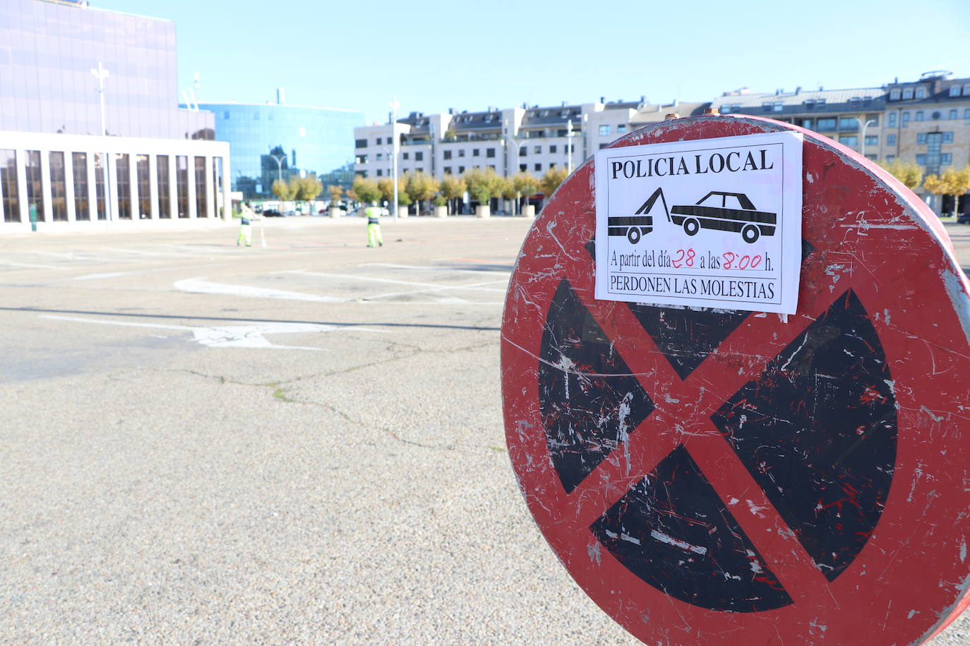 Nueva zona ORA en la explanada de la Junta. 