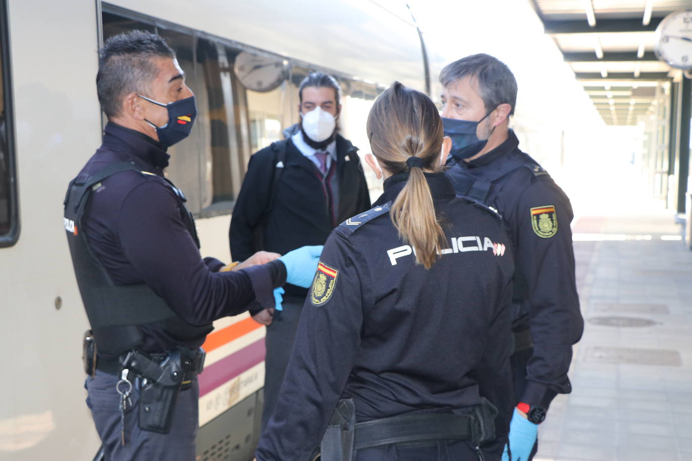 Fotos: Primeros controles en la Estación de Tren