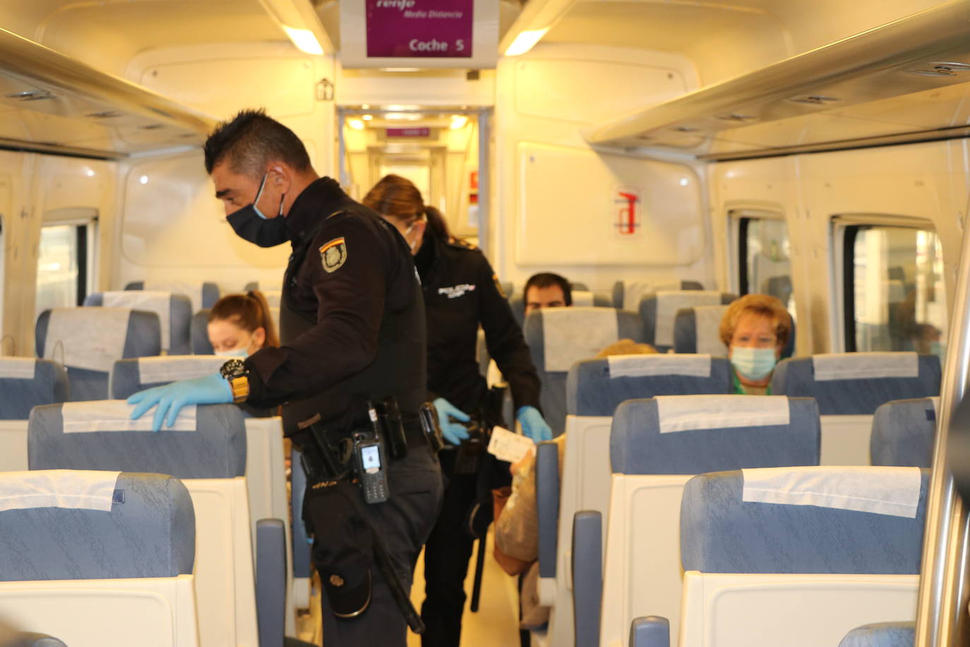 Fotos: Primeros controles en la Estación de Tren