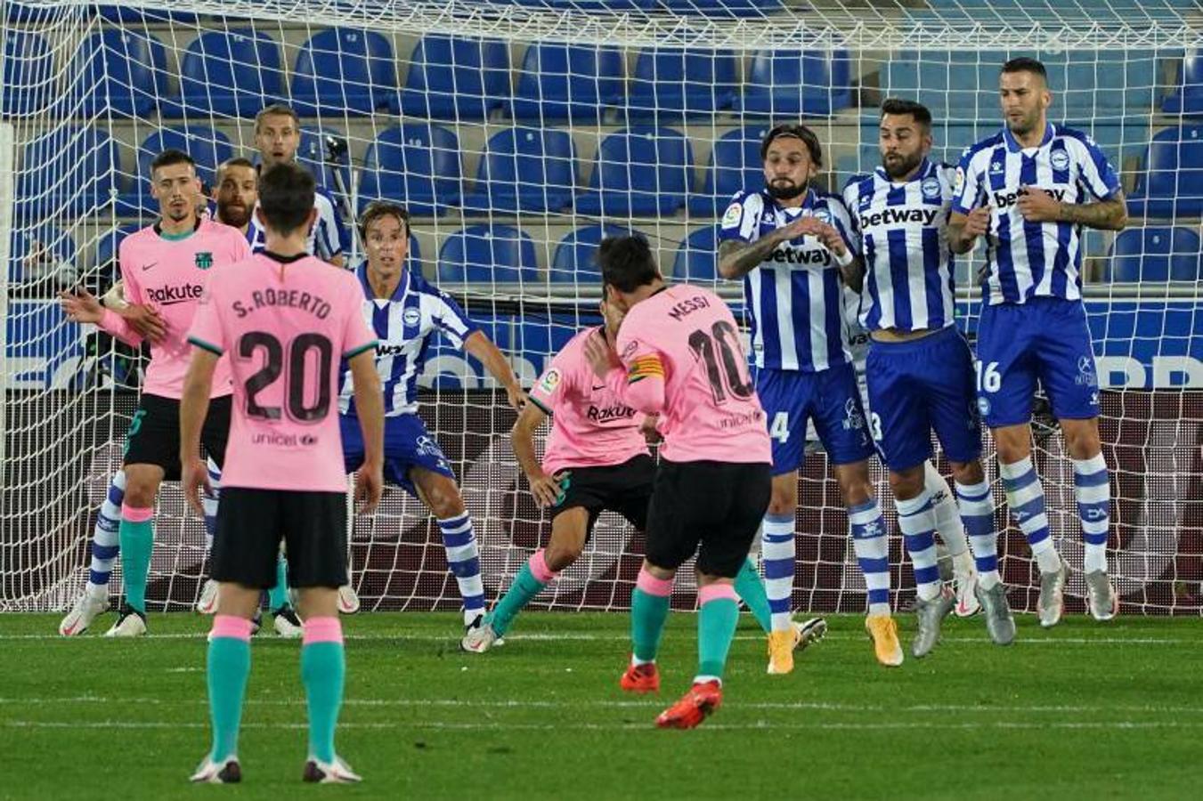 Fotos: Las mejores imágenes del Alavés-Barcelona