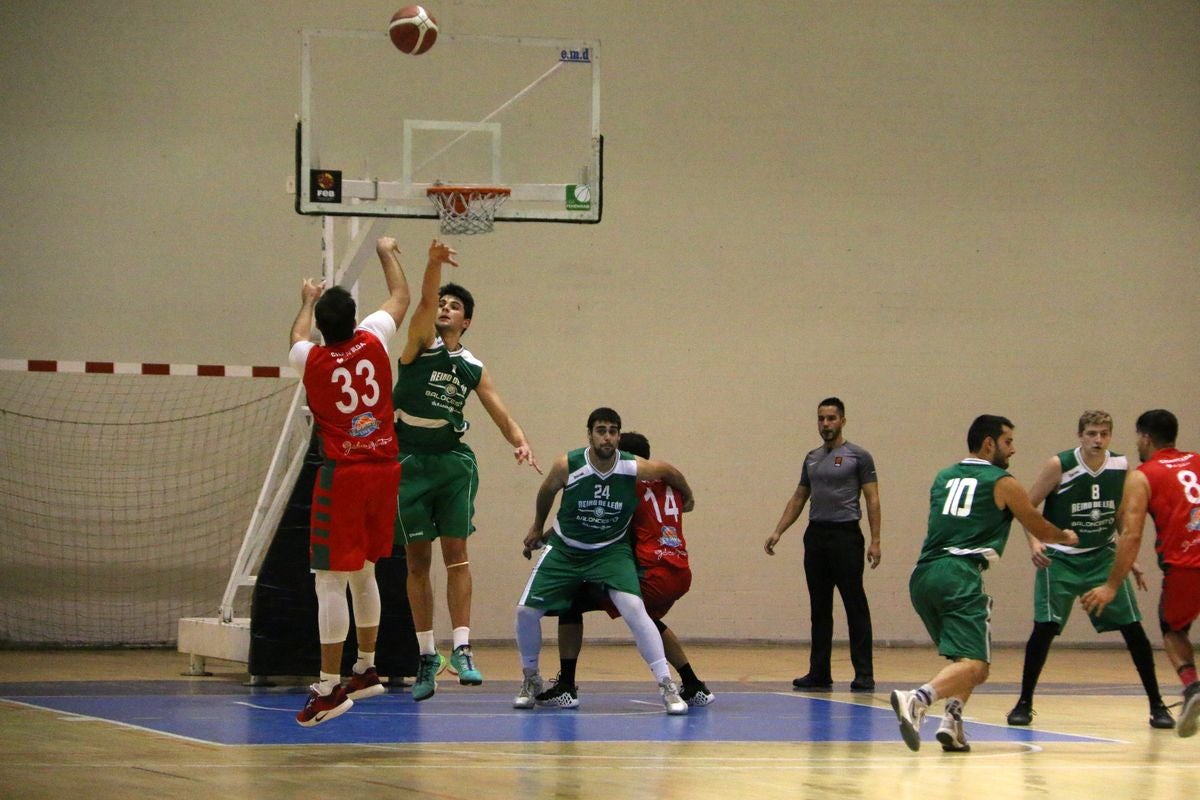 El club baloncesto Reino de León se estrena en la liga EBA esta temporada en el polideportivo San Esteban.