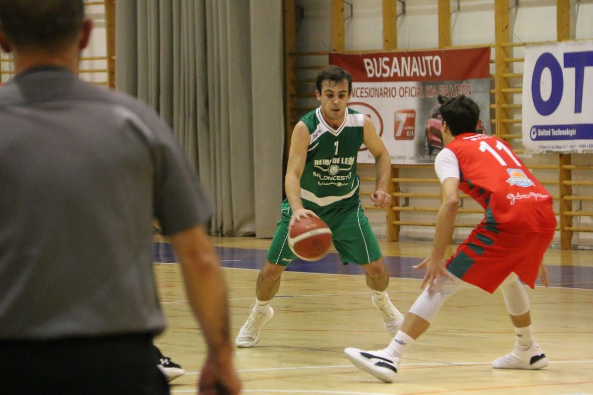 El club baloncesto Reino de León se estrena en la liga EBA esta temporada en el polideportivo San Esteban.