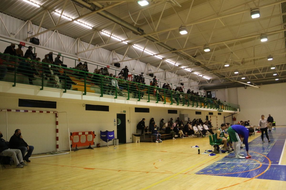 El club baloncesto Reino de León se estrena en la liga EBA esta temporada en el polideportivo San Esteban.