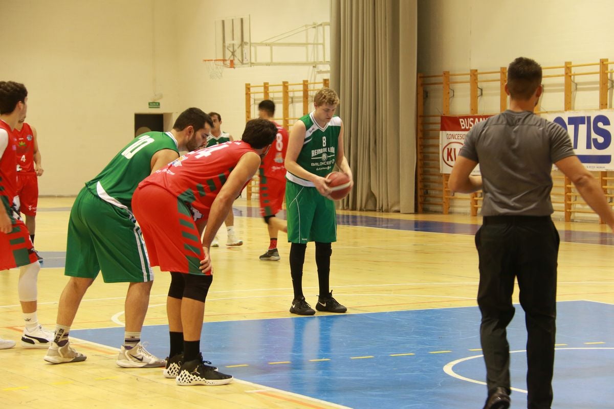 El club baloncesto Reino de León se estrena en la liga EBA esta temporada en el polideportivo San Esteban.