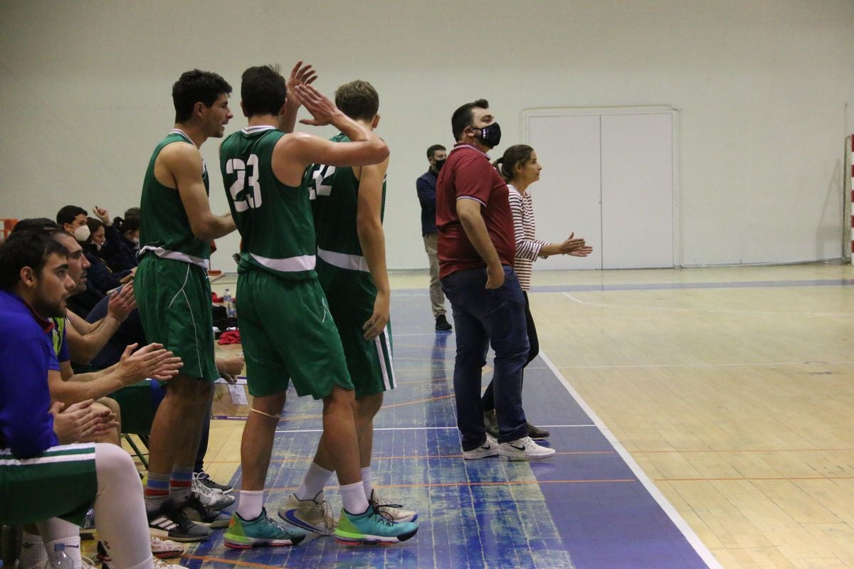 El club baloncesto Reino de León se estrena en la liga EBA esta temporada en el polideportivo San Esteban.