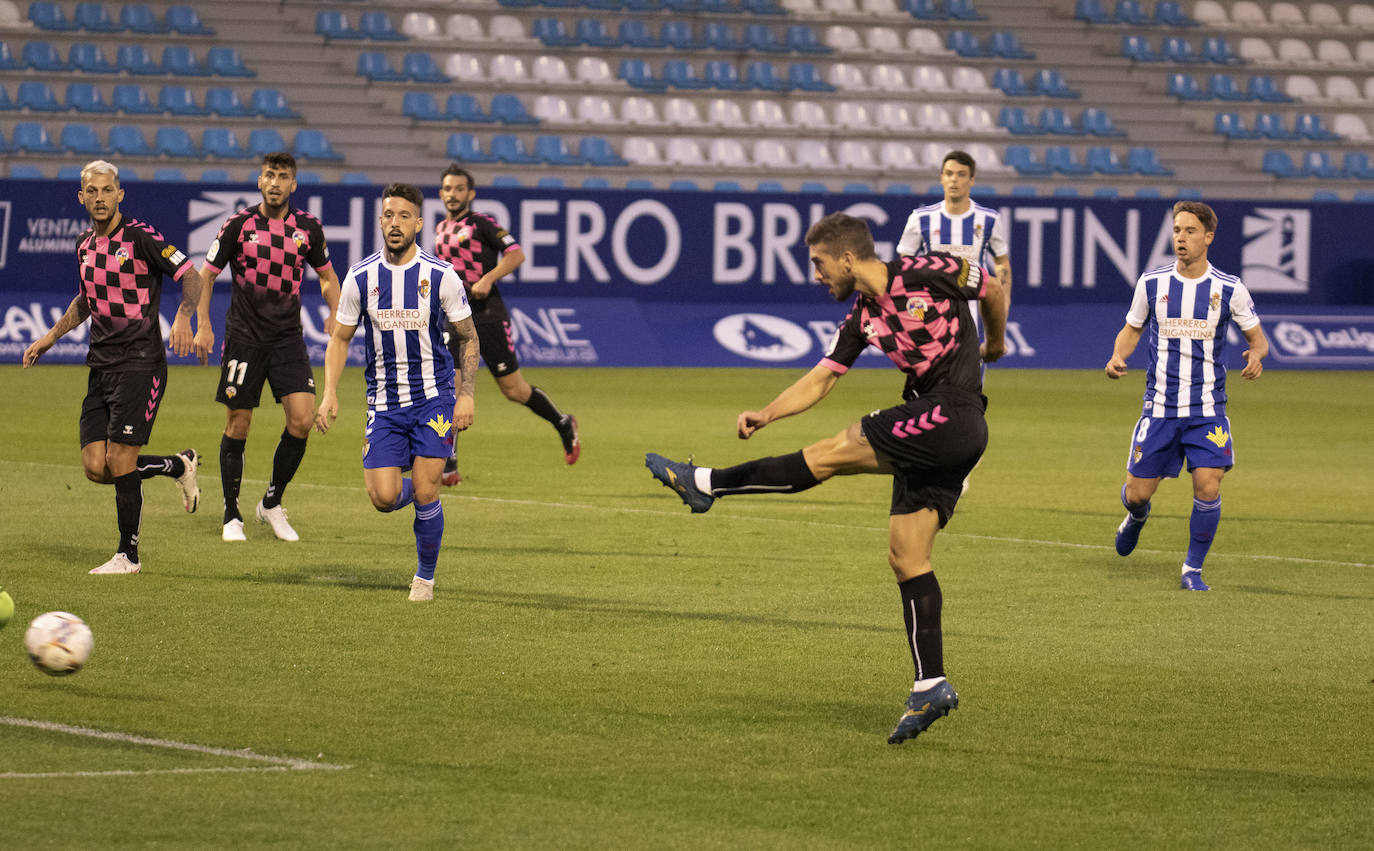 Fotos: Las imágenes del Deportiva-Sabadell