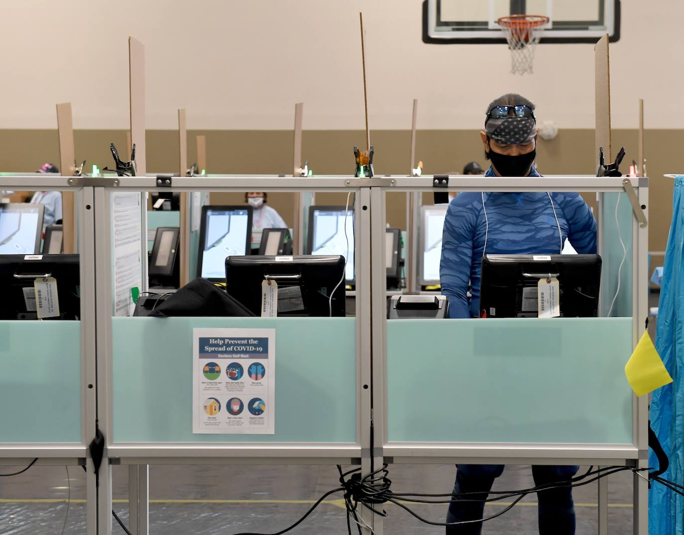 EE UU vive hoy su jornada electoral más turbia en medio de llamadas a la violencia.