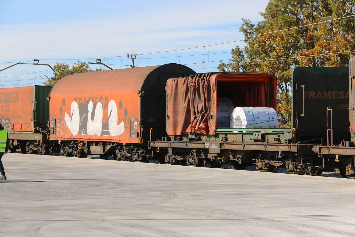 Fotos: Primer tren con salida desde Coated Solutions León