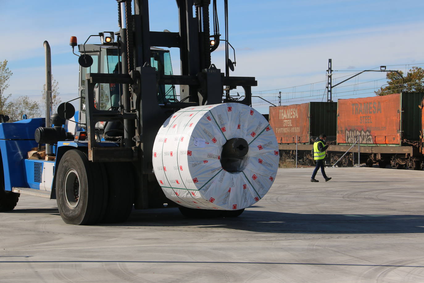 Fotos: Primer tren con salida desde Coated Solutions León