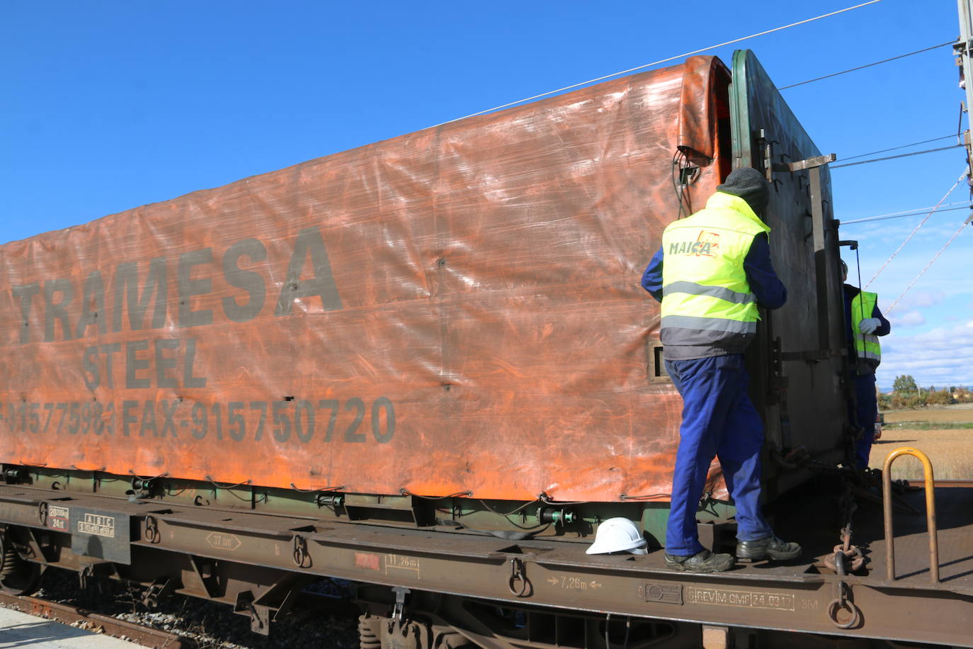 Fotos: Primer tren con salida desde Coated Solutions León