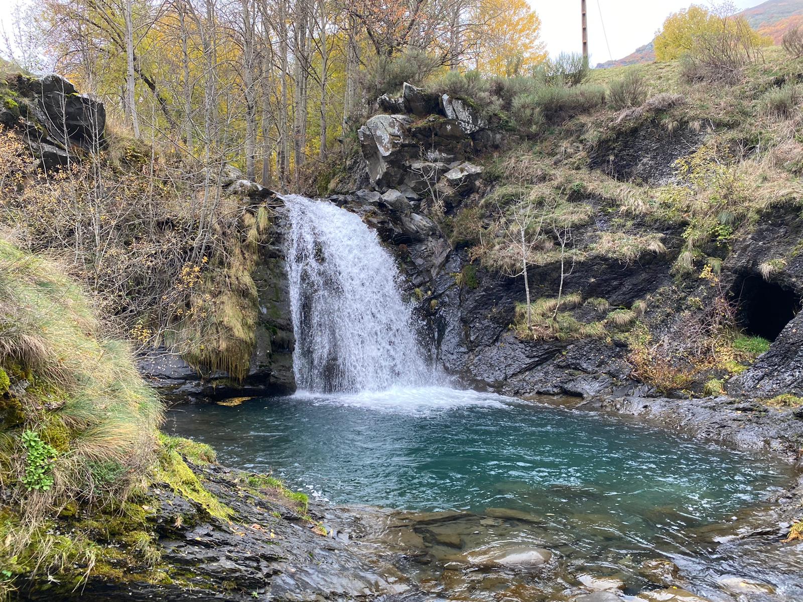 Imagen de la cascada del Reguero Cándano