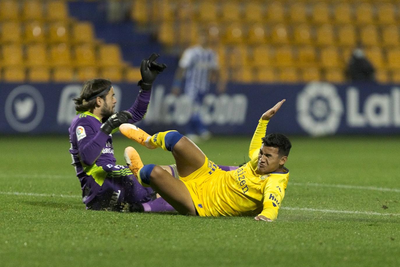 Ambos conjuntos completaron el partido que tenían pendiente desde la sexta jornada de LaLiga SmartBank.