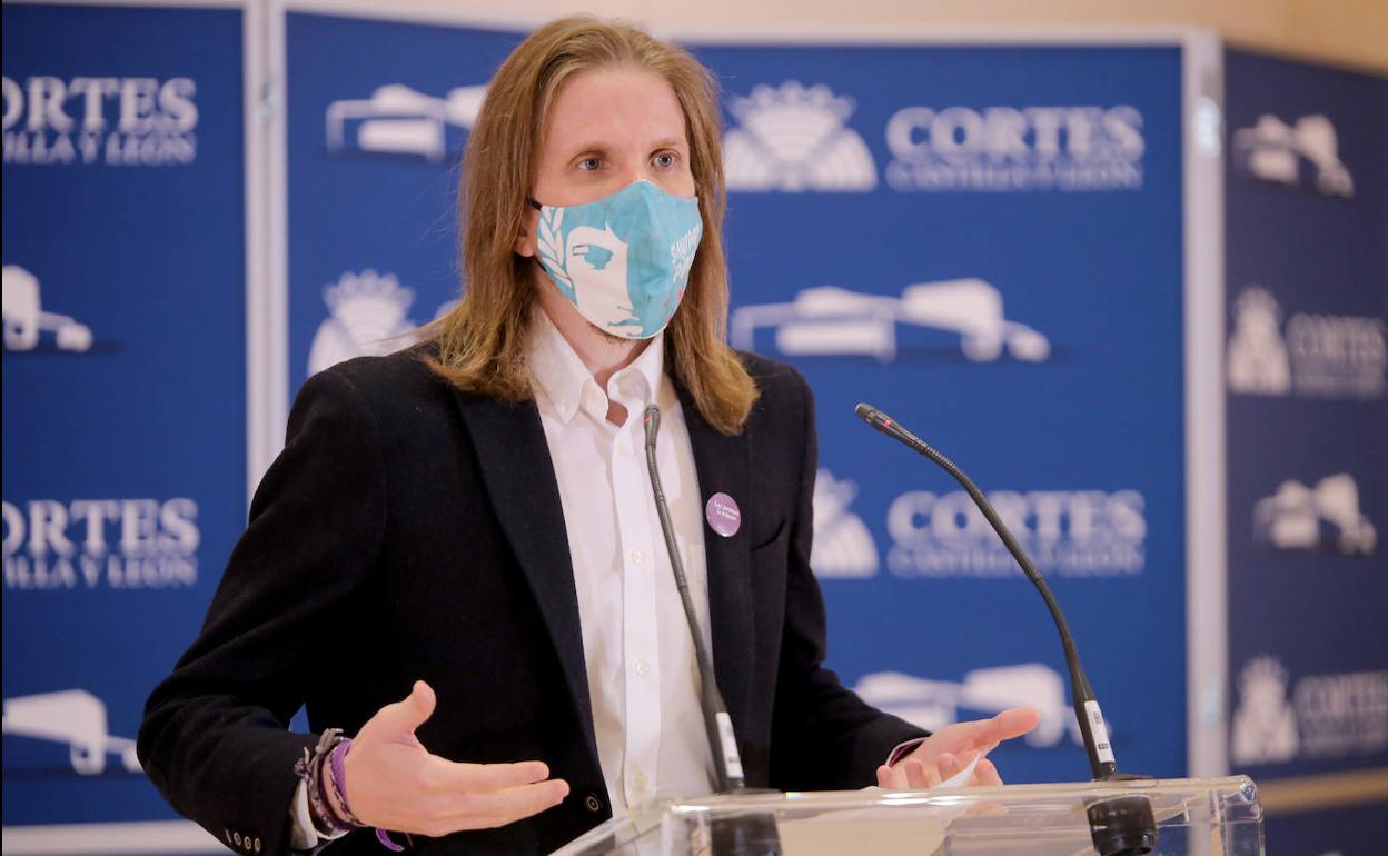 Rueda de prensa del secretario general de Podemos Castilla y León, Pablo Fernández, con motivo de la actualidad política de la Comunidad.