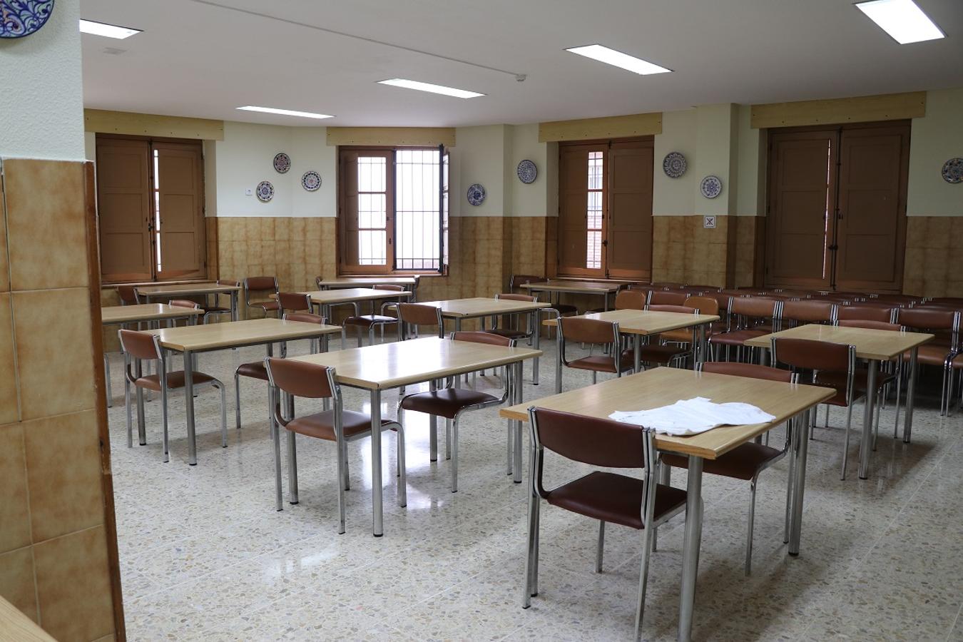 Preparación de la comida en el comedor de la Asociación Leonesa de Caridad