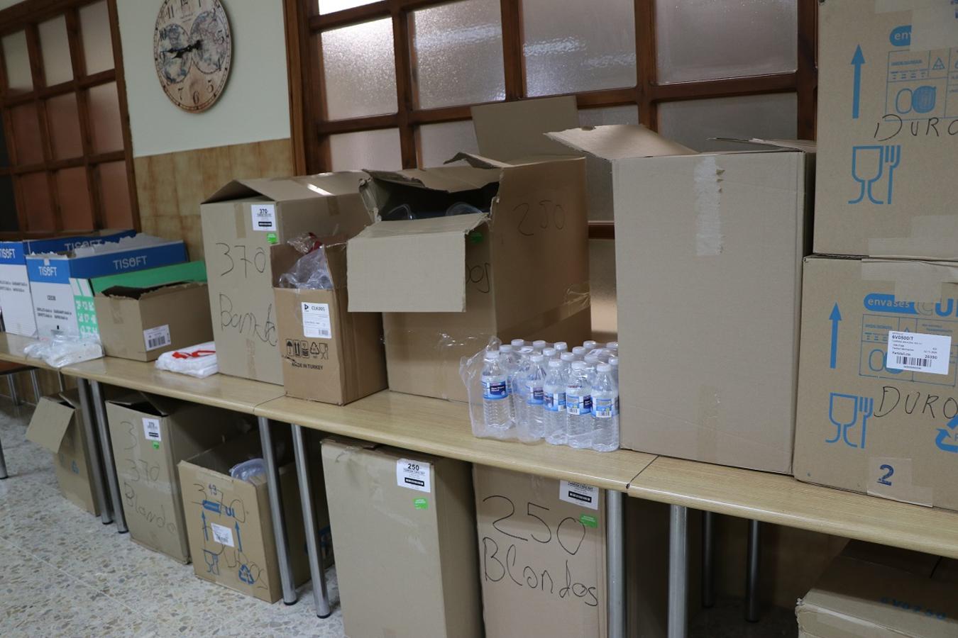 Preparación de la comida en el comedor de la Asociación Leonesa de Caridad