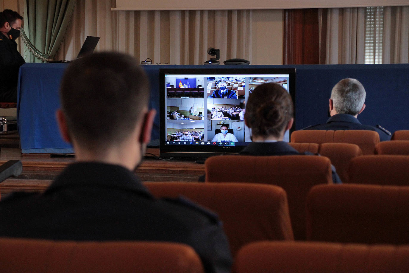 Fotos: Videoconferencia del Ministerio de Defensa con la ABA