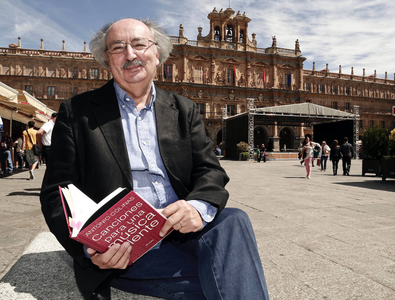 Pensamiento y sentimiento han vertebrado la poesía de Antonio Colinas 