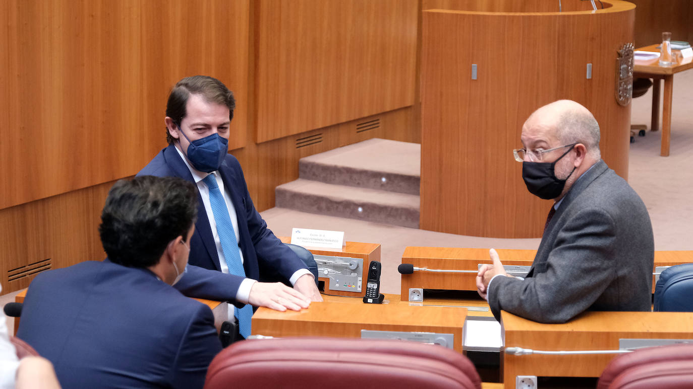 Fotos: Pleno de las Cortes de Castilla y León