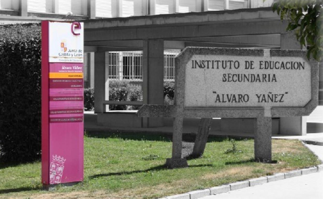 Entrada del instituto. 