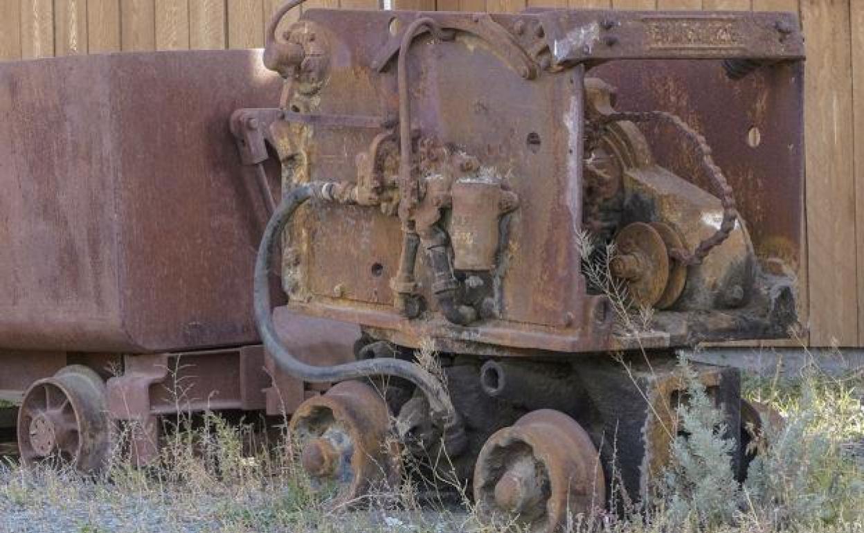 Elementtos de una mina abandonada en León. 