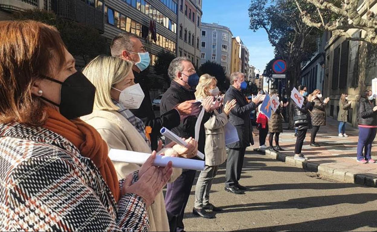 Populares en la manifestación. 