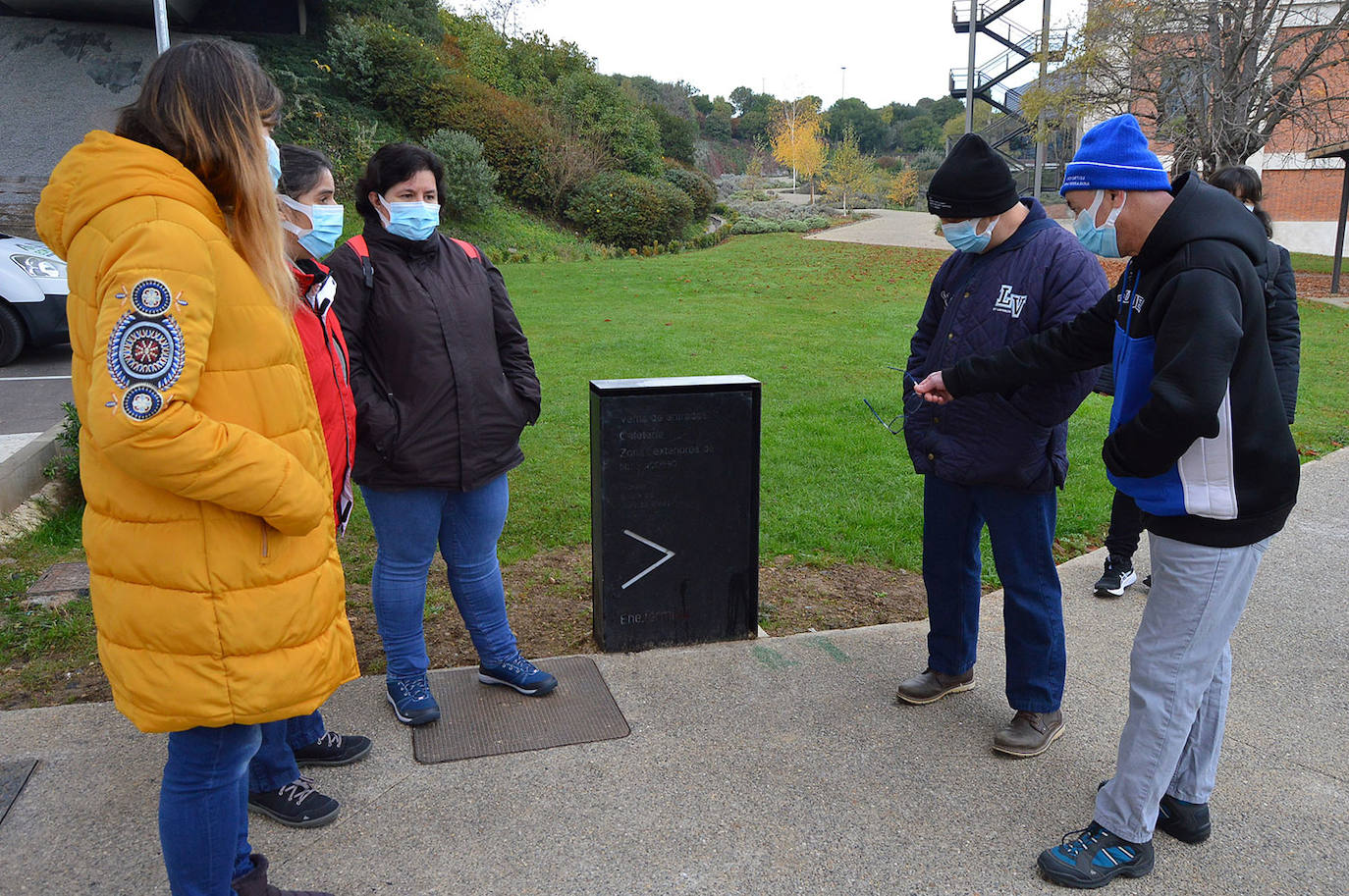 Fotos: Usuarios de Asprona Bierzo evalúan la accesibilidad cognitiva del Museo de la Energía