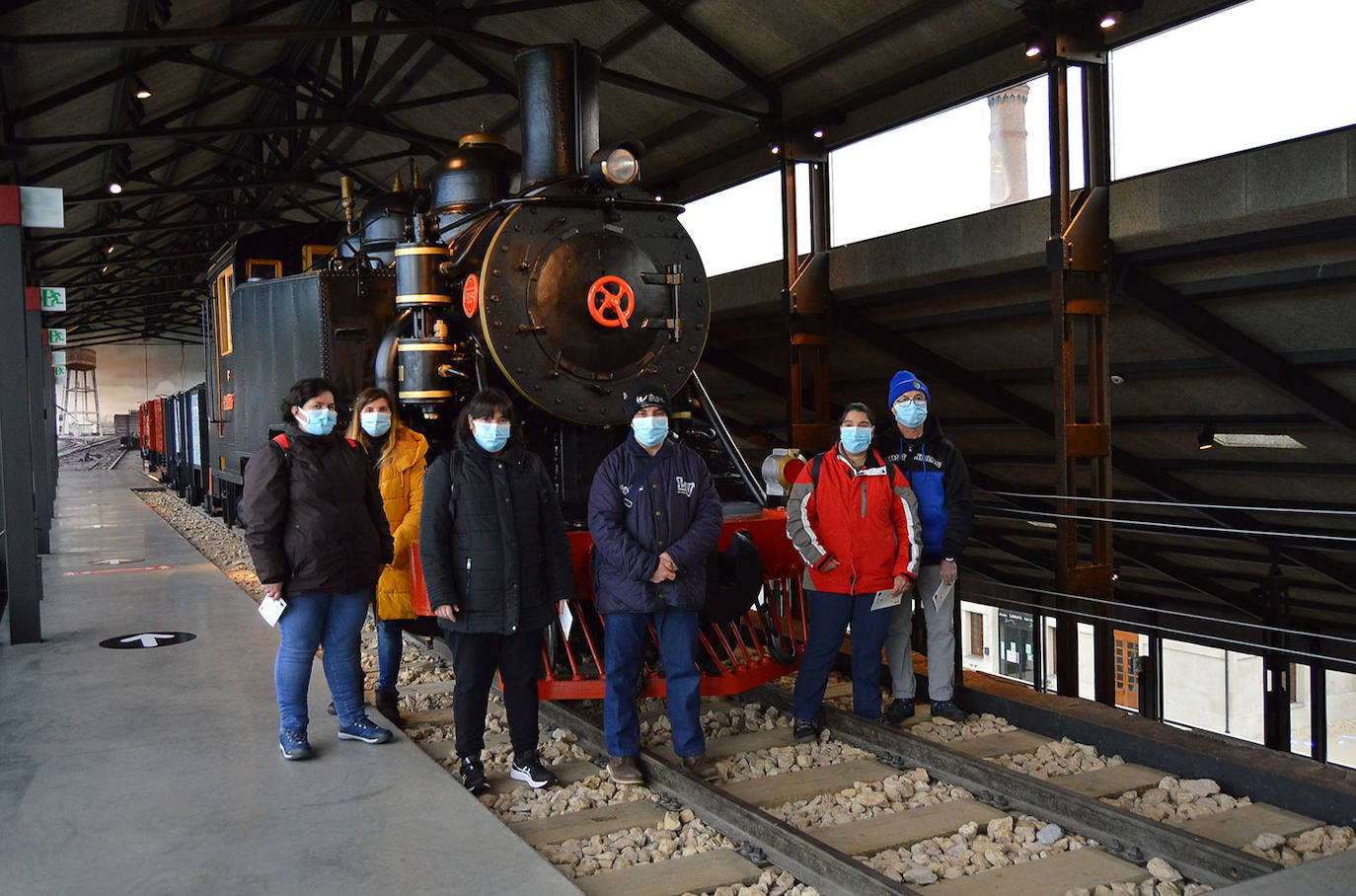 Fotos: Usuarios de Asprona Bierzo evalúan la accesibilidad cognitiva del Museo de la Energía