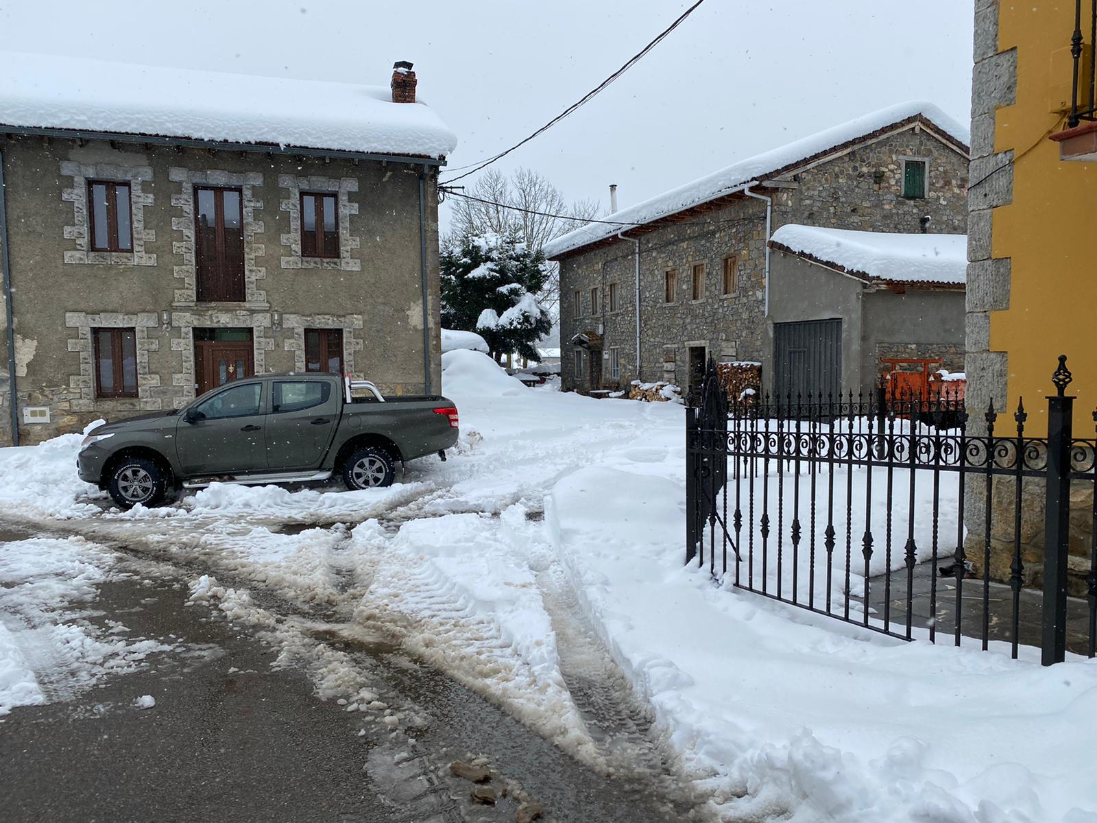 Fotos: La nieve tiñe de blanco el norte de la provincia