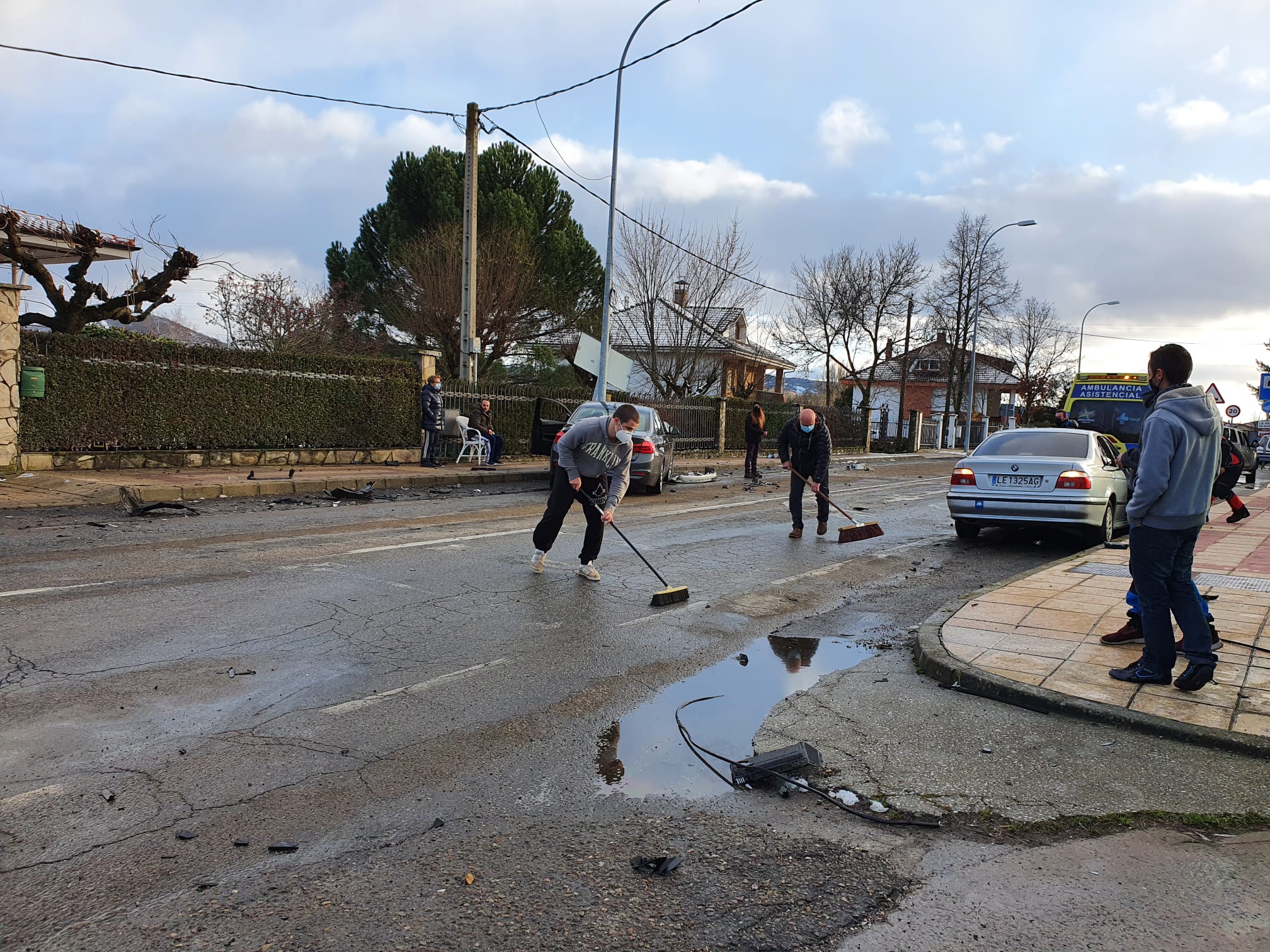 Fotos: Accidente de tráfico en Boñar