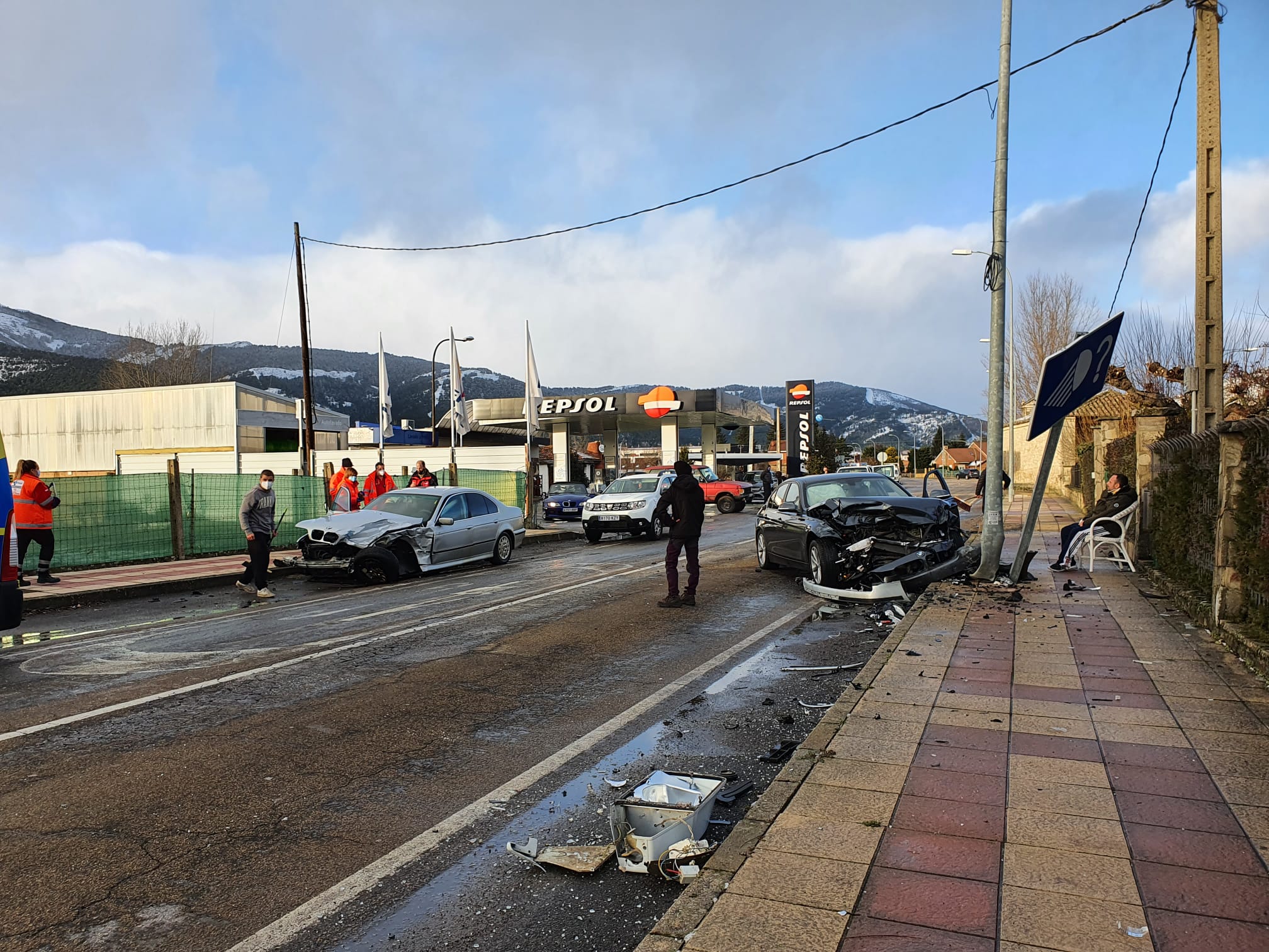 Fotos: Accidente de tráfico en Boñar