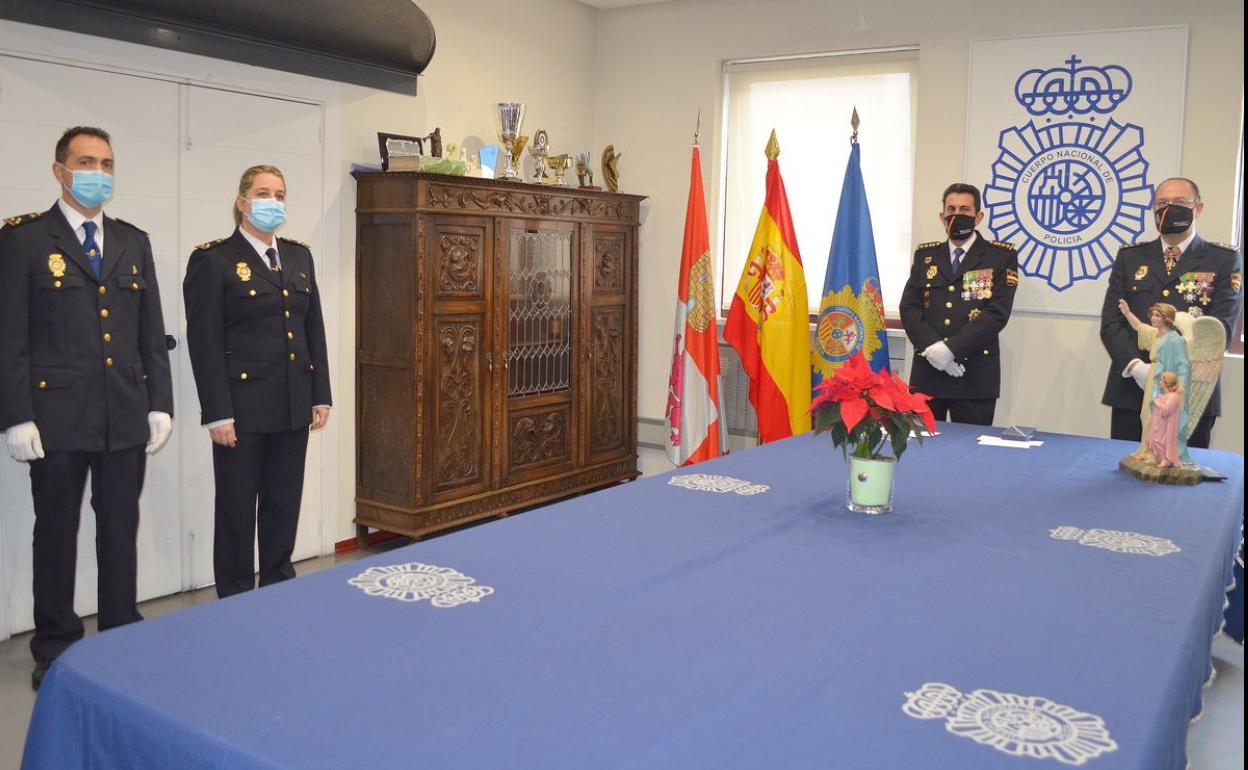 Imagen de la ceremonia de condecoración. 