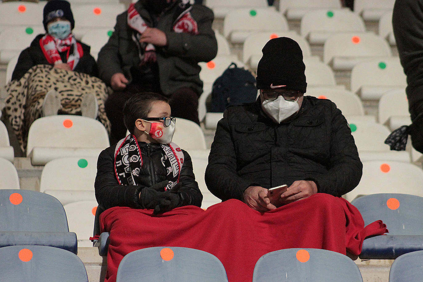 La Cultural y el Villanovense debutaron en el torneo del KO en el Reino de León.