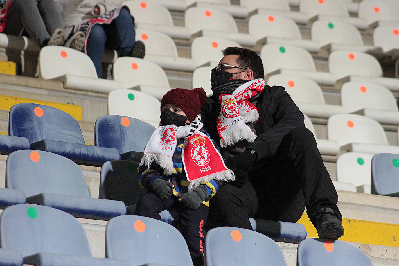 La Cultural y el Villanovense debutaron en el torneo del KO en el Reino de León.