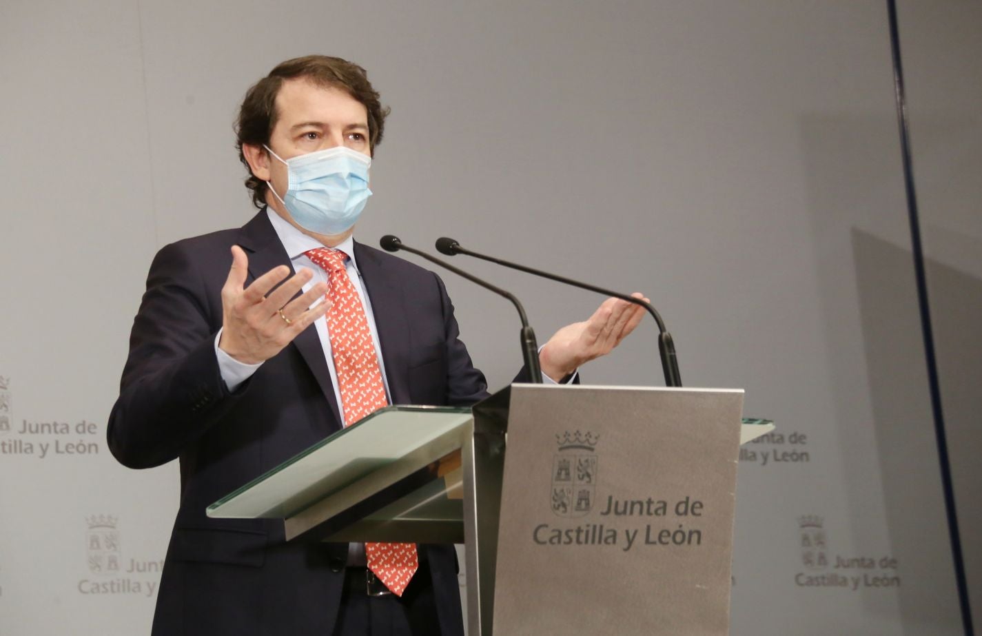 El presidente de la Junta de Castilla y León, Alfonso Fernández Mañueco, ofrece una rueda de prensa telemática para explicar las medidas frente a la COVID-19. 