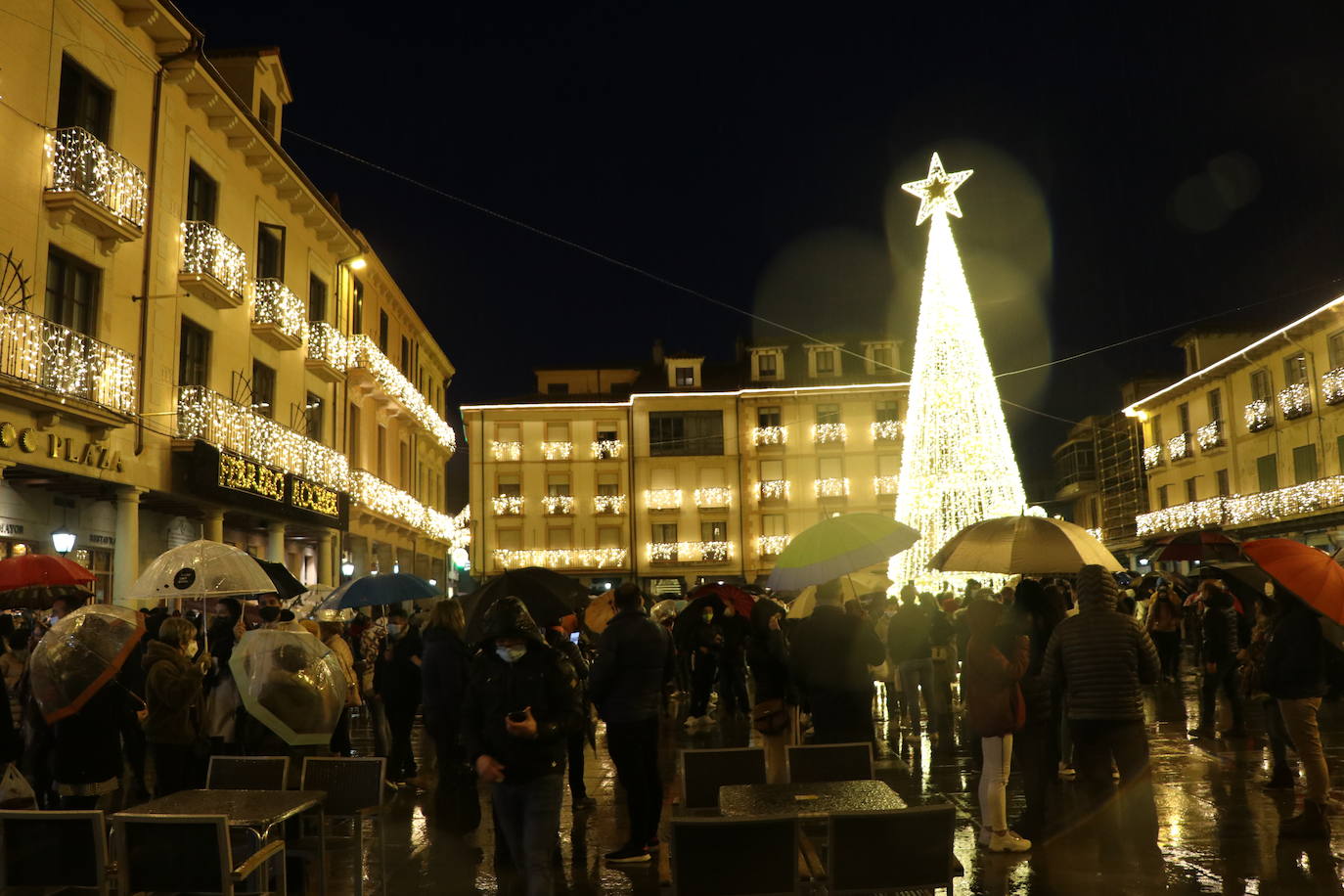 Encendido de las luces de navidad de Ferrero Rocher en Astorga