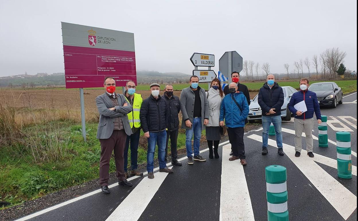 Visita a la carretera arreglada. 