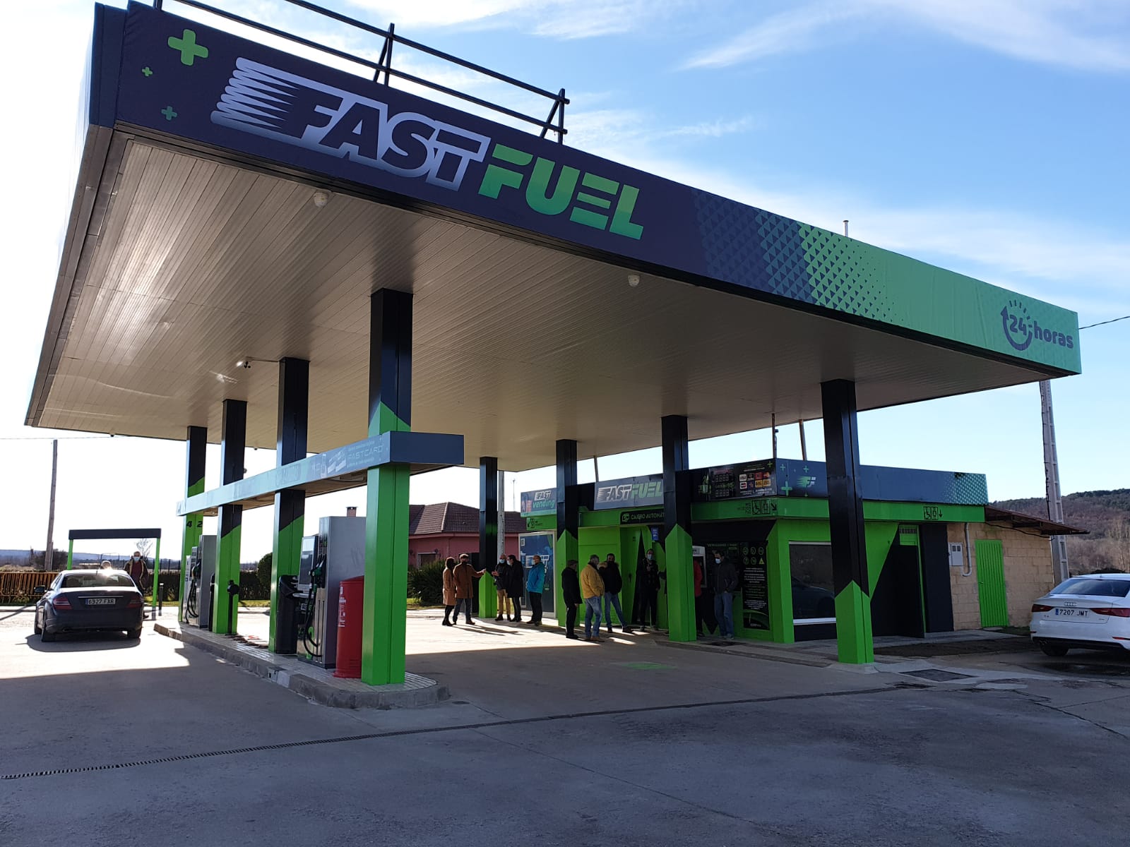 Fotos: Fast Fuel Vidanes, innovación y precios económicos